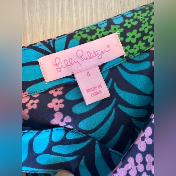 Lily Pulitzer top size 4 - Picture 5 of 5